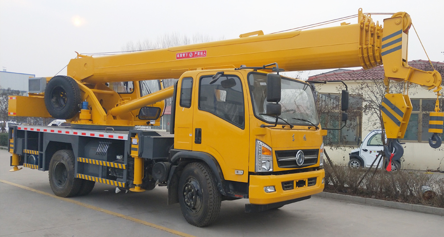 12吨吊车
