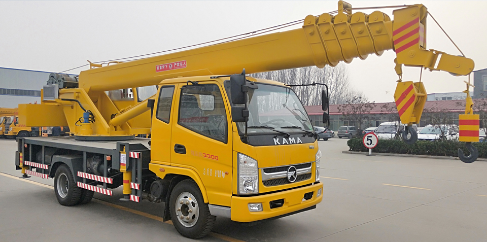 8吨吊车